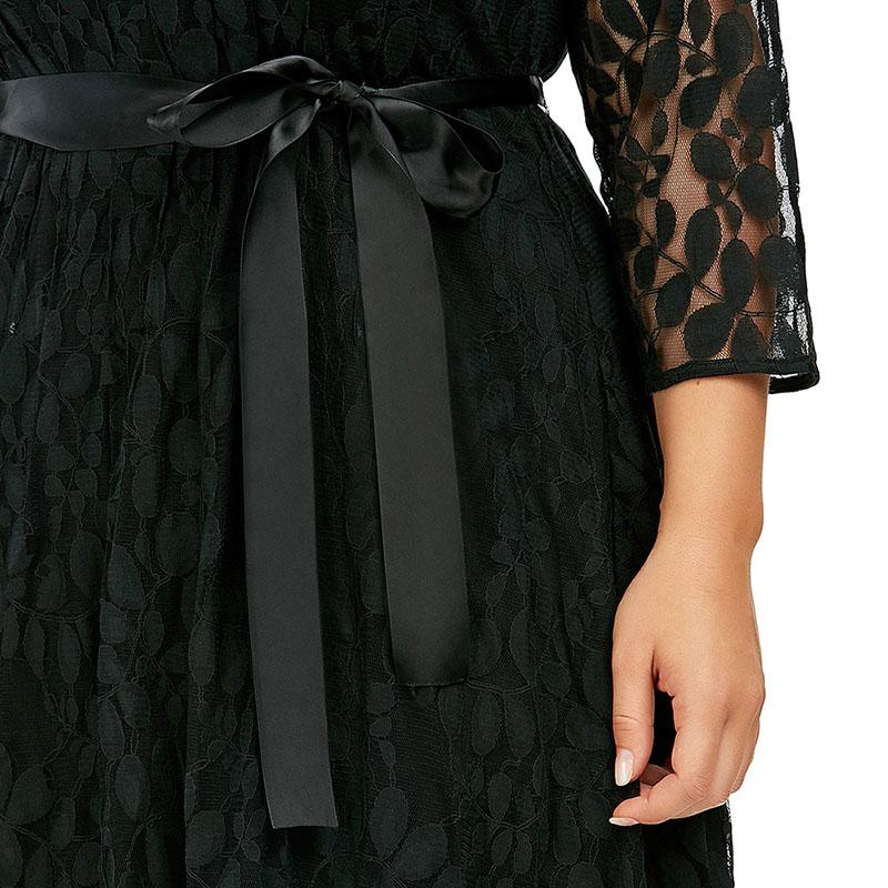 Plus Size Vintage Lace Dress With Belt