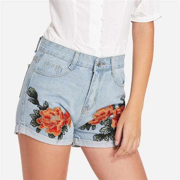 Rose Detail Mid Rise Shorts